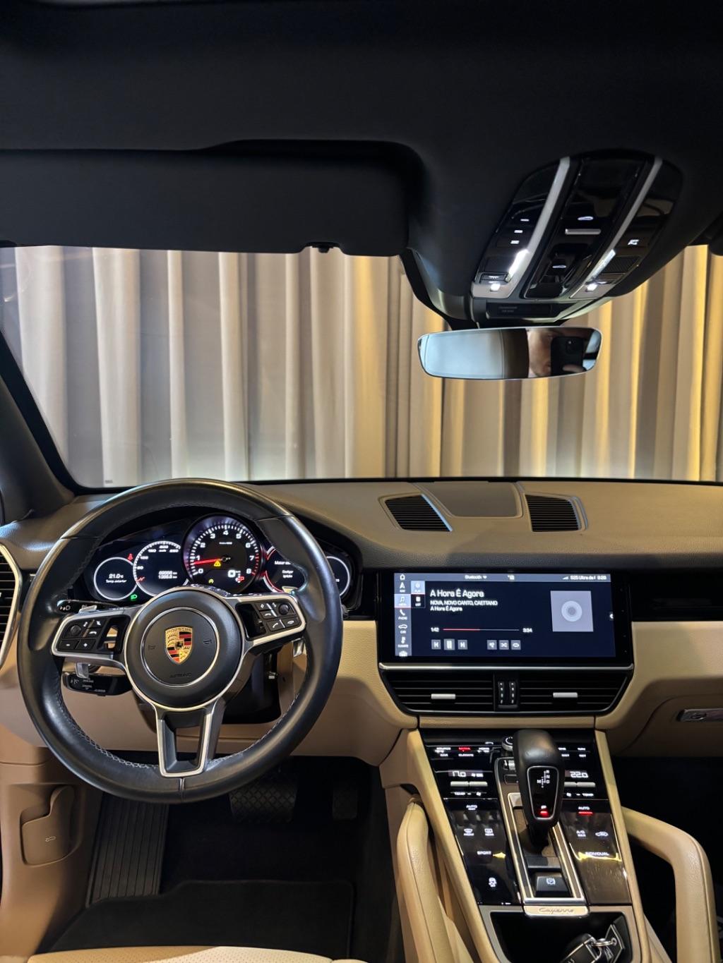 PORSCHE Cayenne - Foto