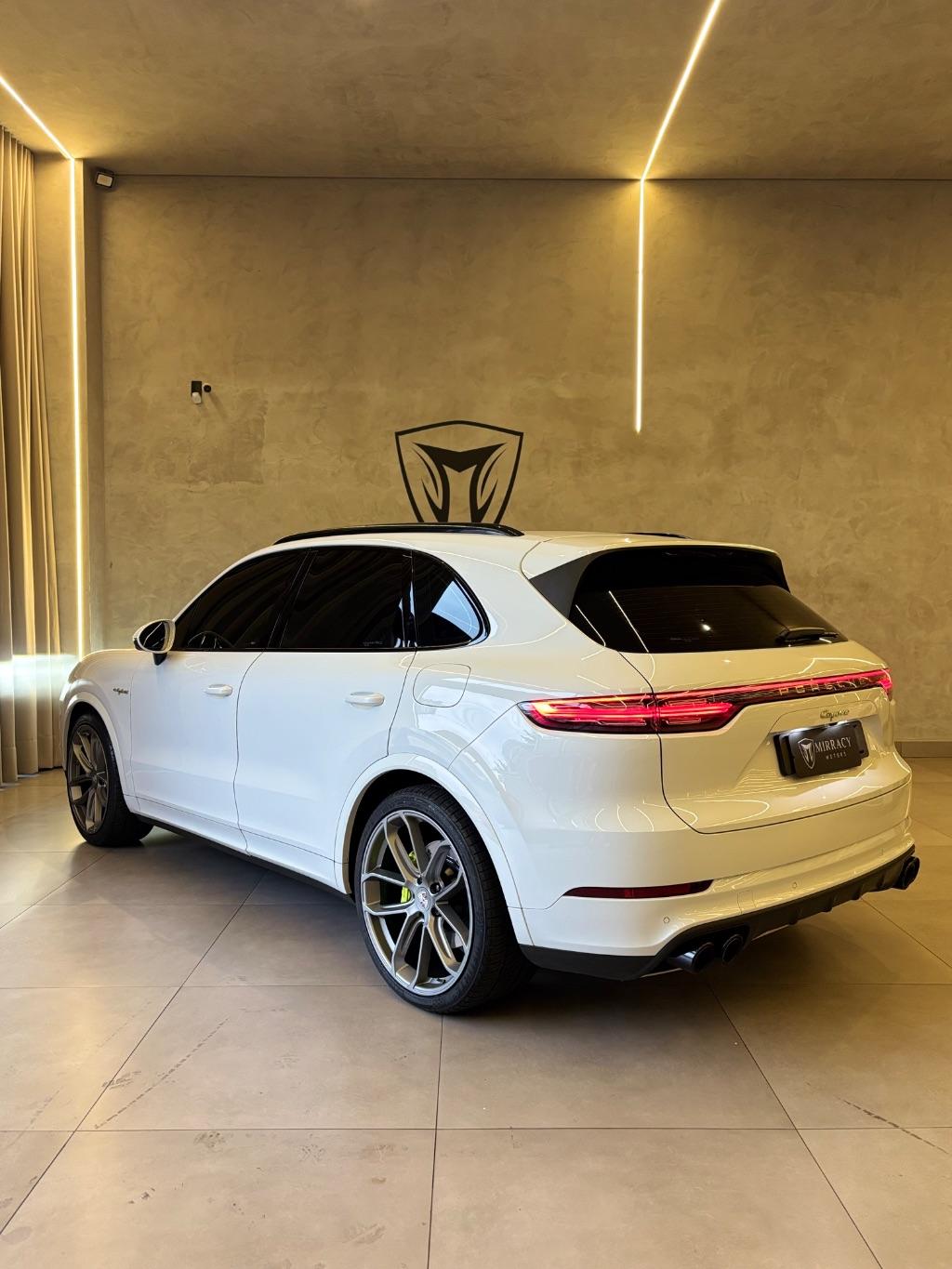 PORSCHE Cayenne - Foto
