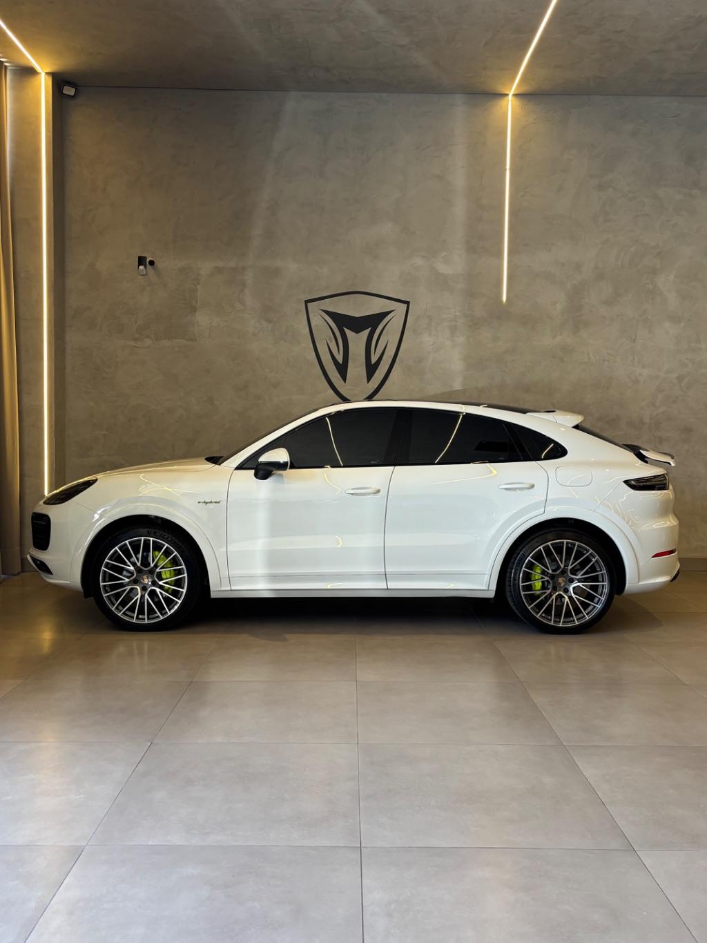 PORSCHE Cayenne - Foto