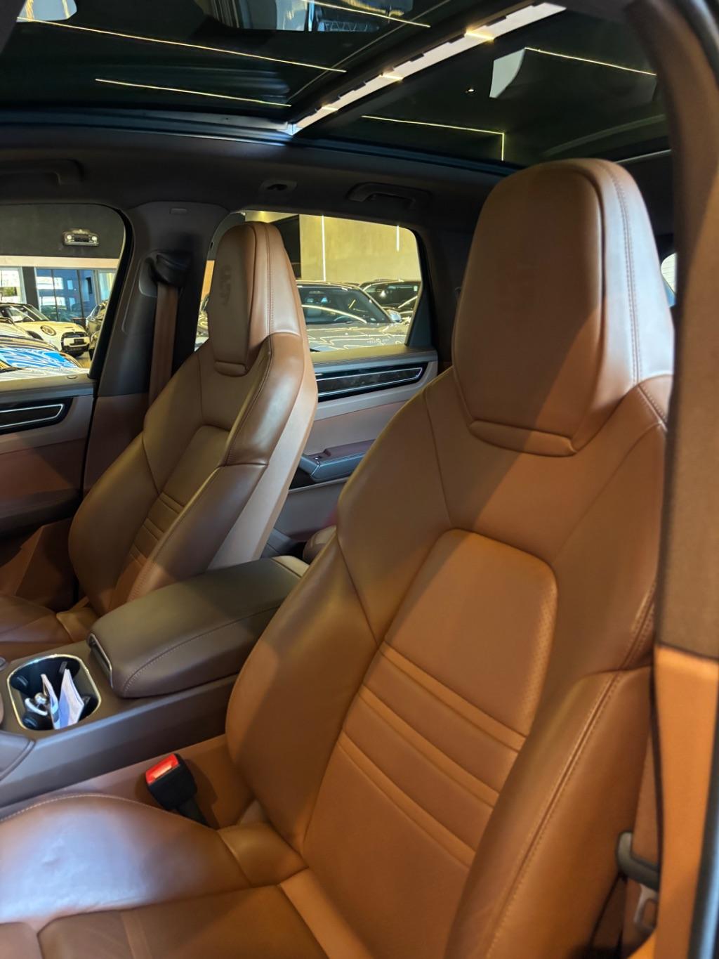 PORSCHE Cayenne - Foto