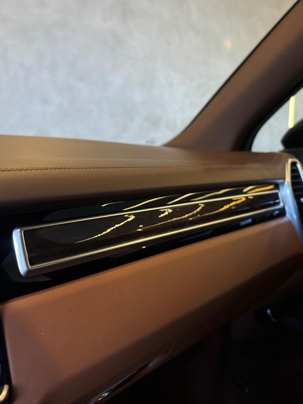 PORSCHE Cayenne - Foto