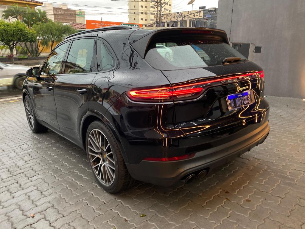 PORSCHE Cayenne - Foto