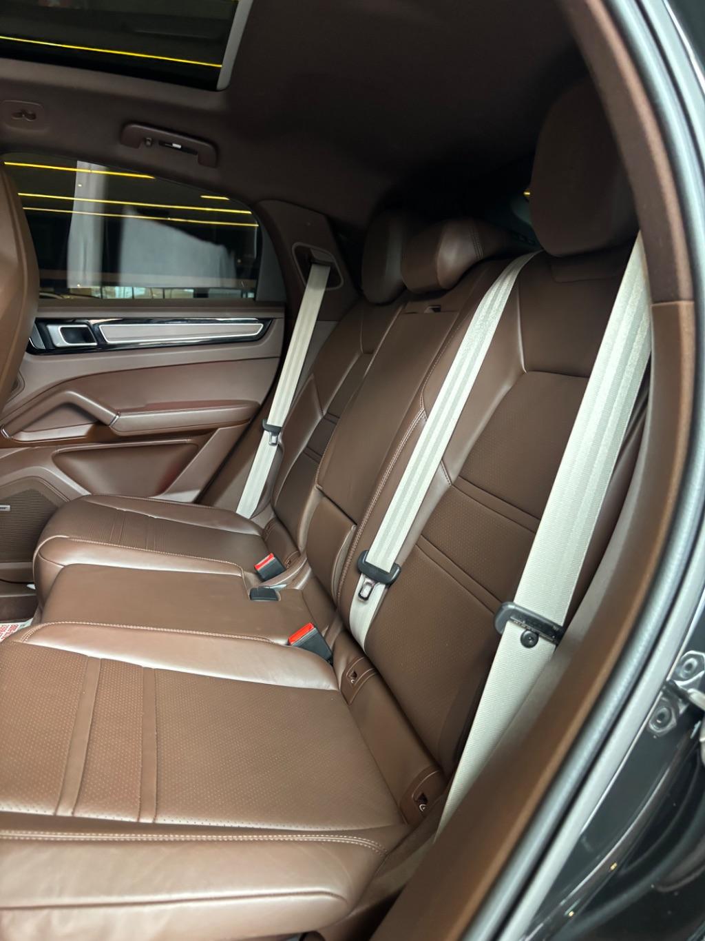 PORSCHE Cayenne - Foto