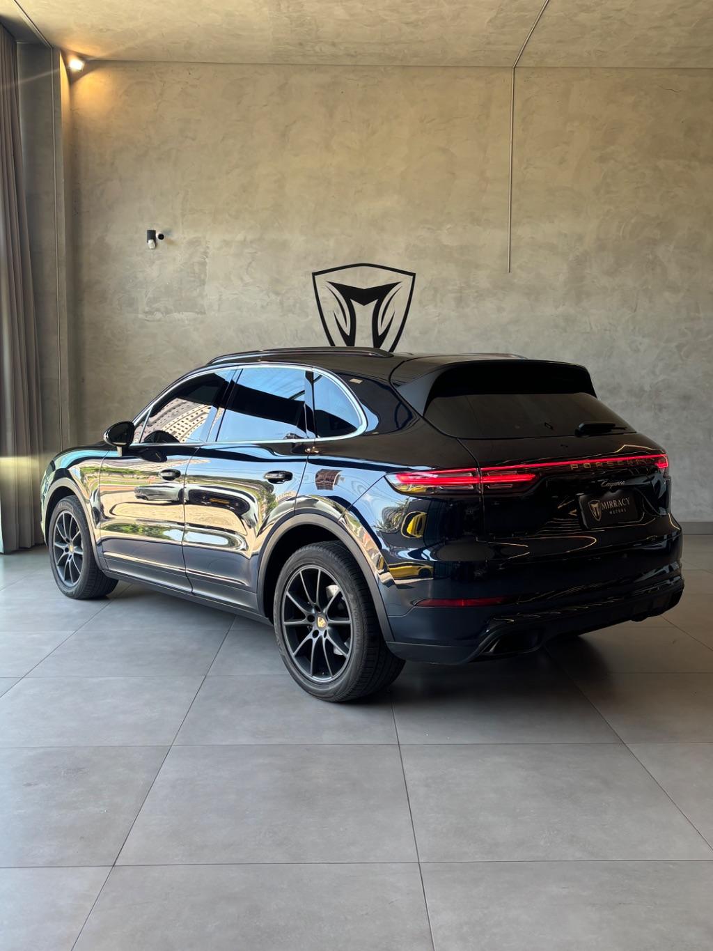 PORSCHE Cayenne - Foto