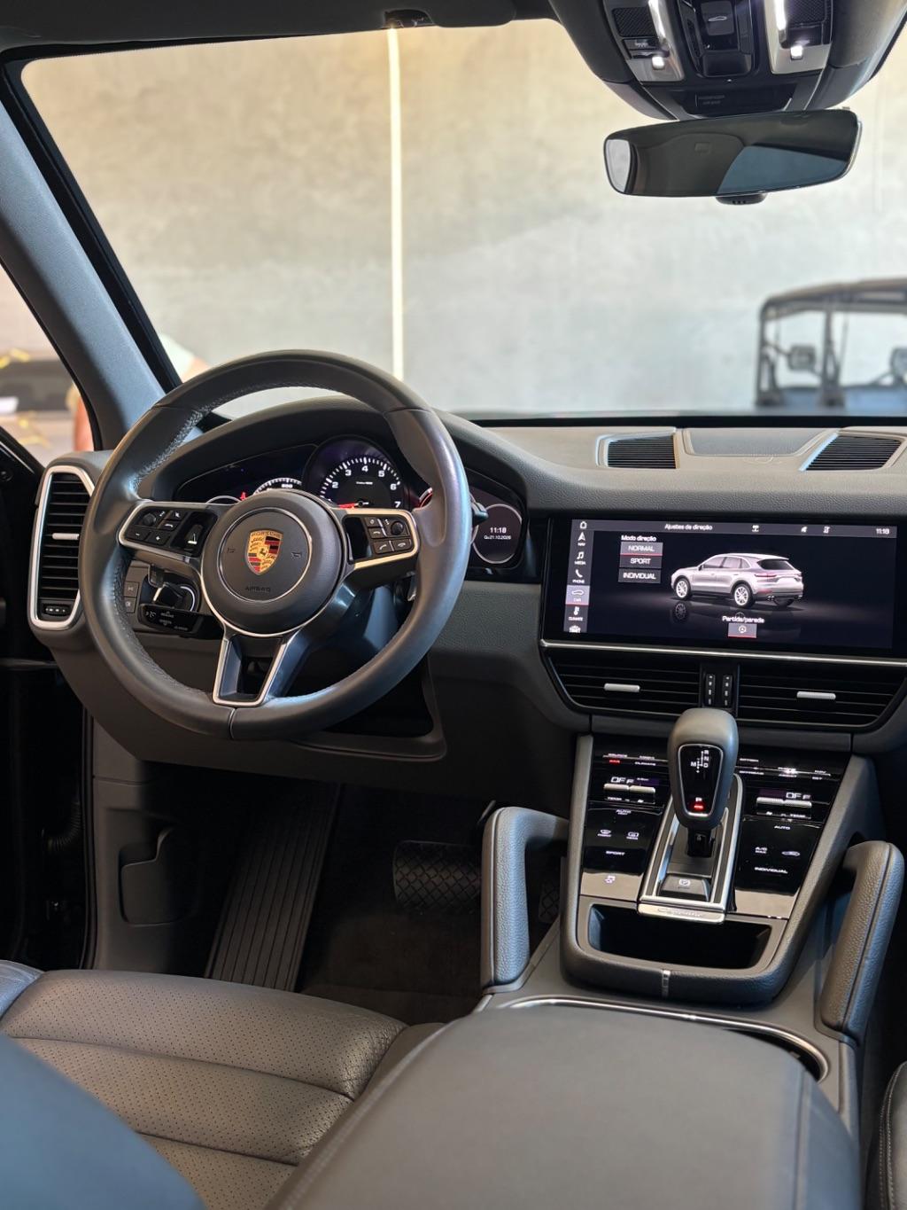 PORSCHE Cayenne - Foto
