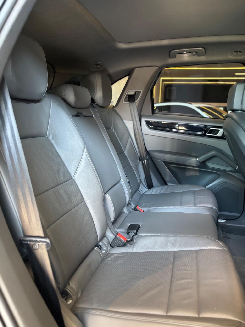 PORSCHE Cayenne - Foto