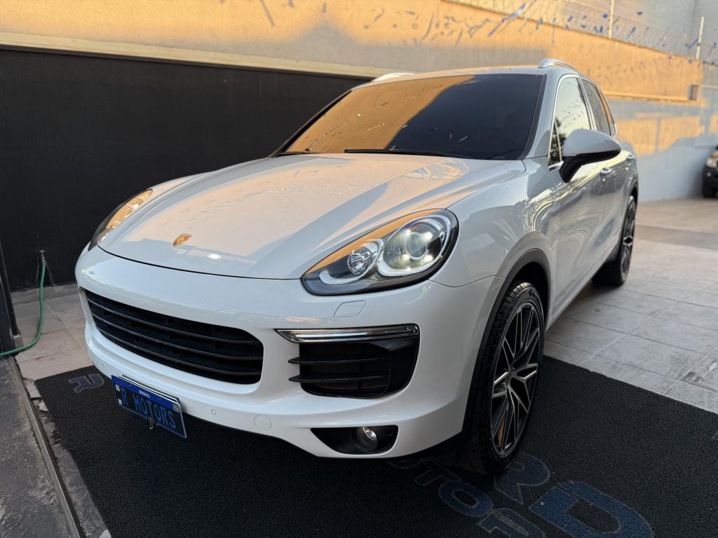 PORSCHE Cayenne - Foto