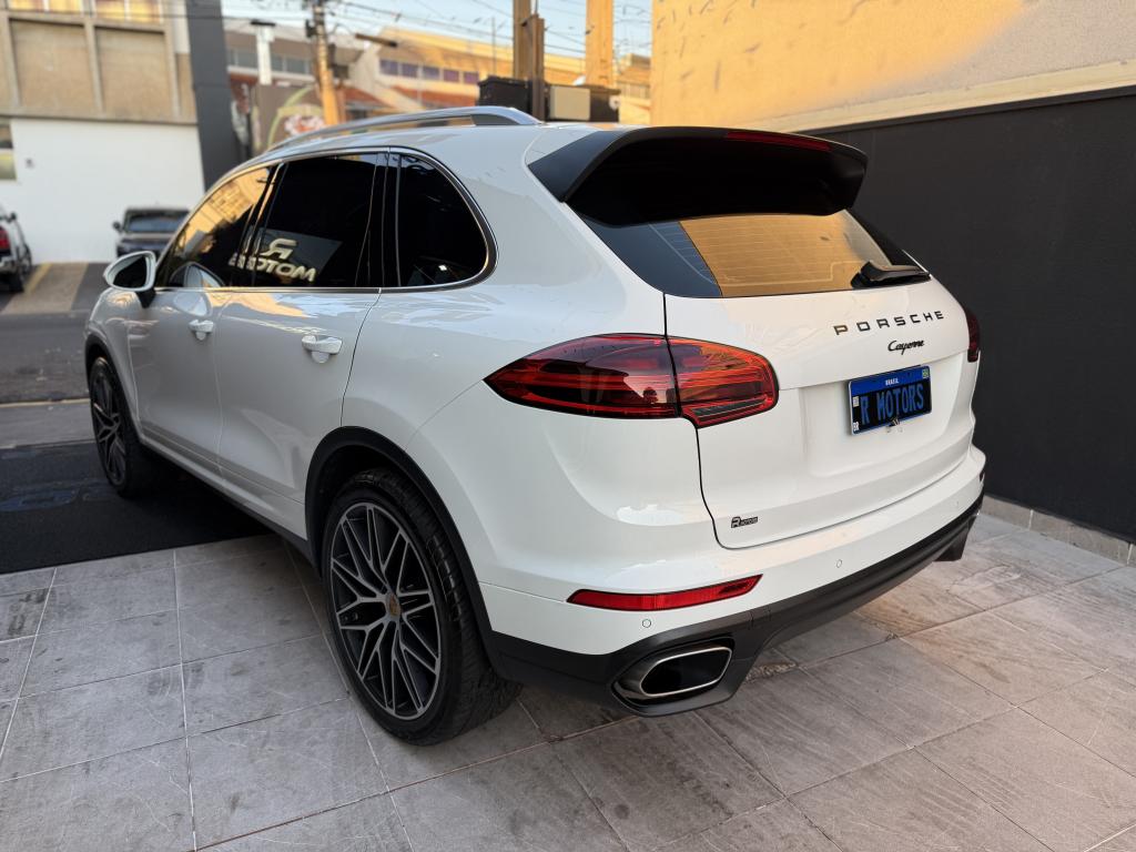 PORSCHE Cayenne - Foto