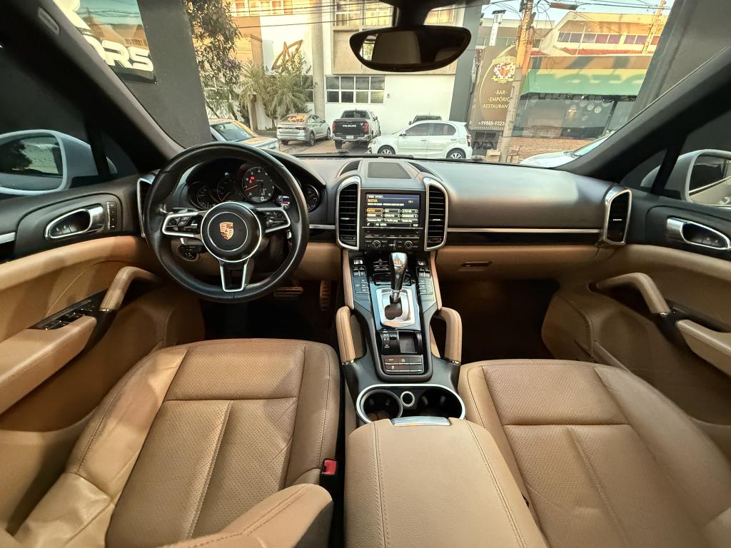 PORSCHE Cayenne - Foto