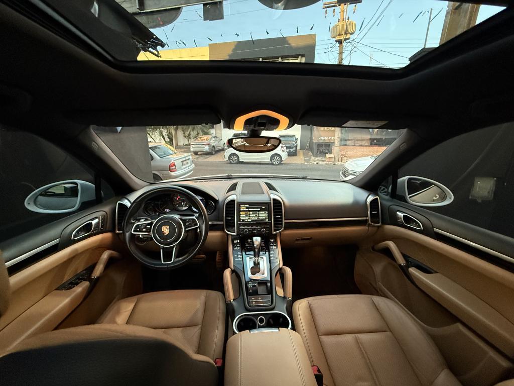 PORSCHE Cayenne - Foto