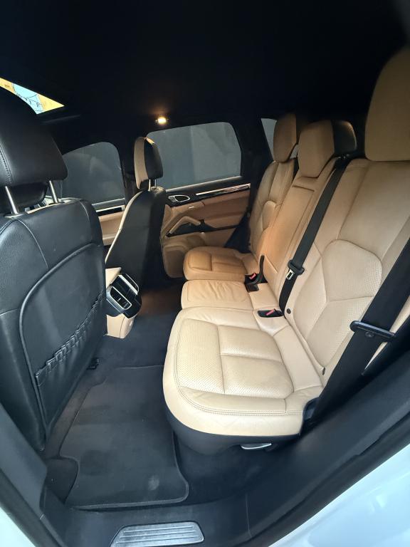 PORSCHE Cayenne - Foto