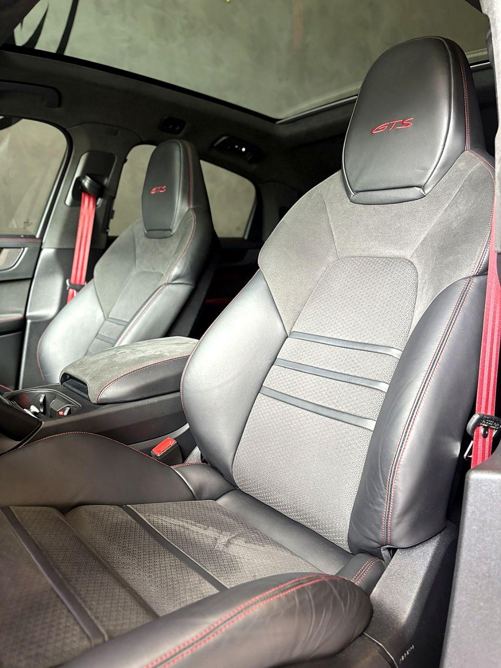 PORSCHE Cayenne - Foto