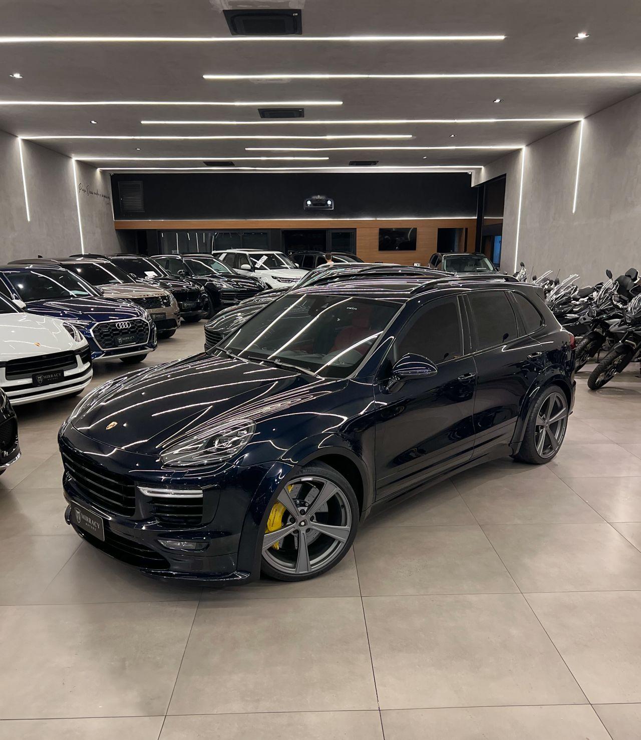 PORSCHE Cayenne - Foto