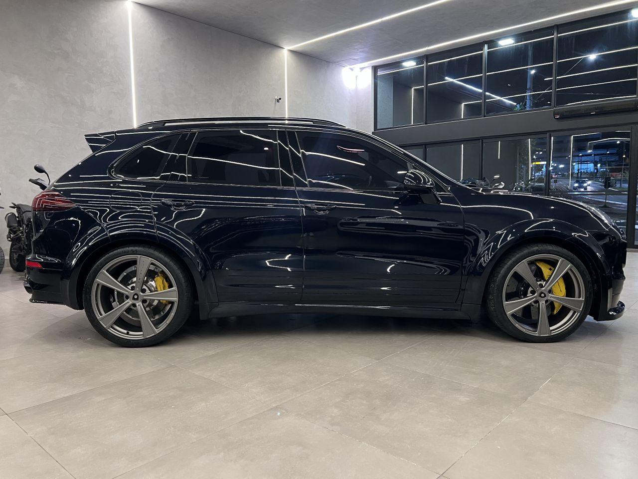 PORSCHE Cayenne - Foto