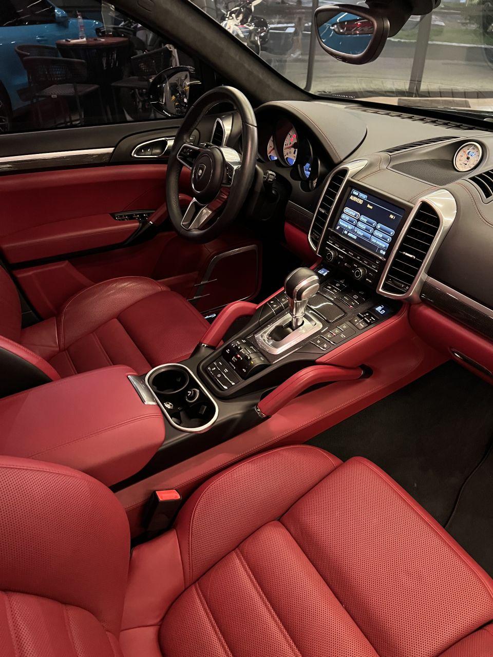 PORSCHE Cayenne - Foto