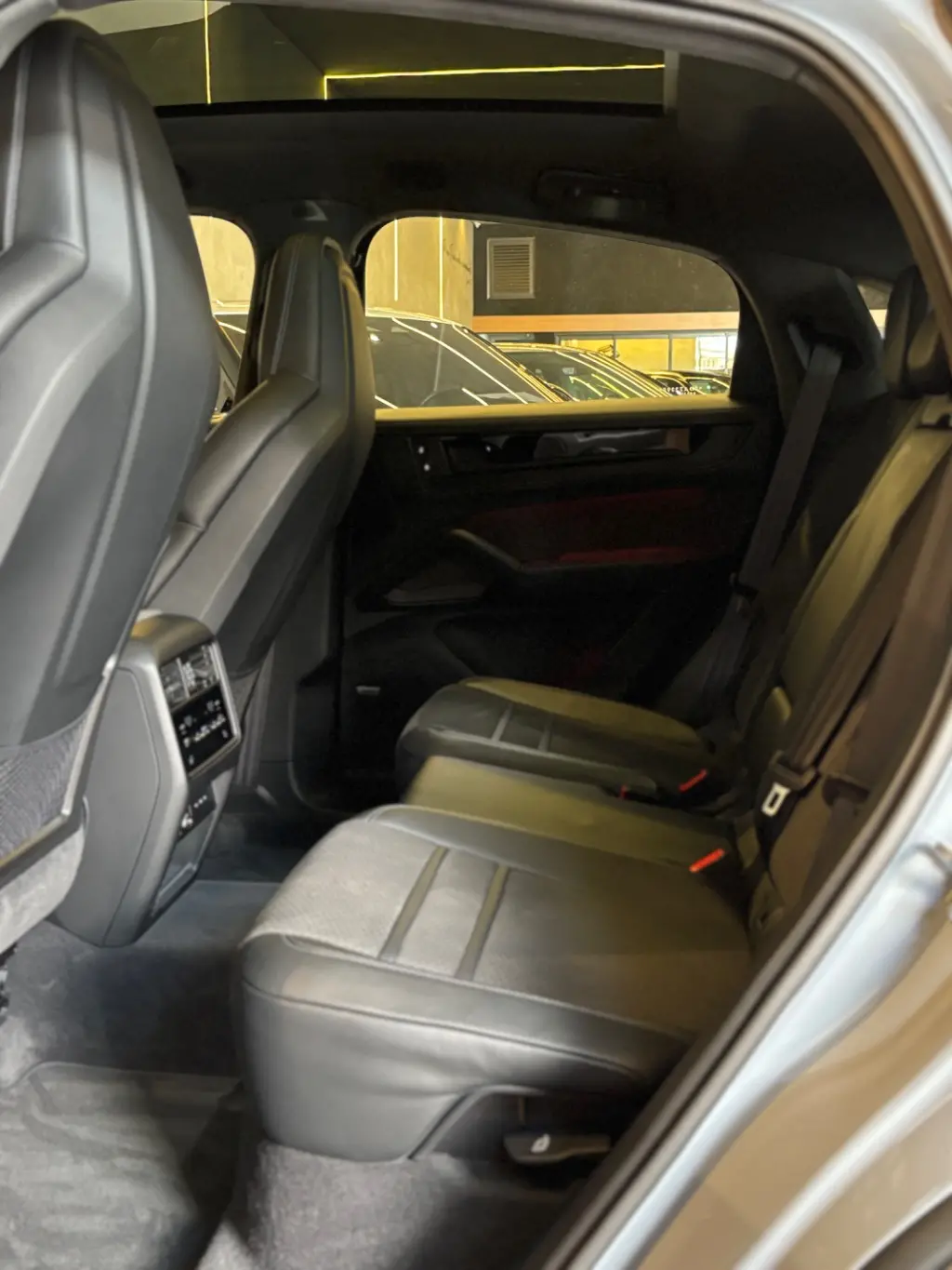 PORSCHE Cayenne - Foto