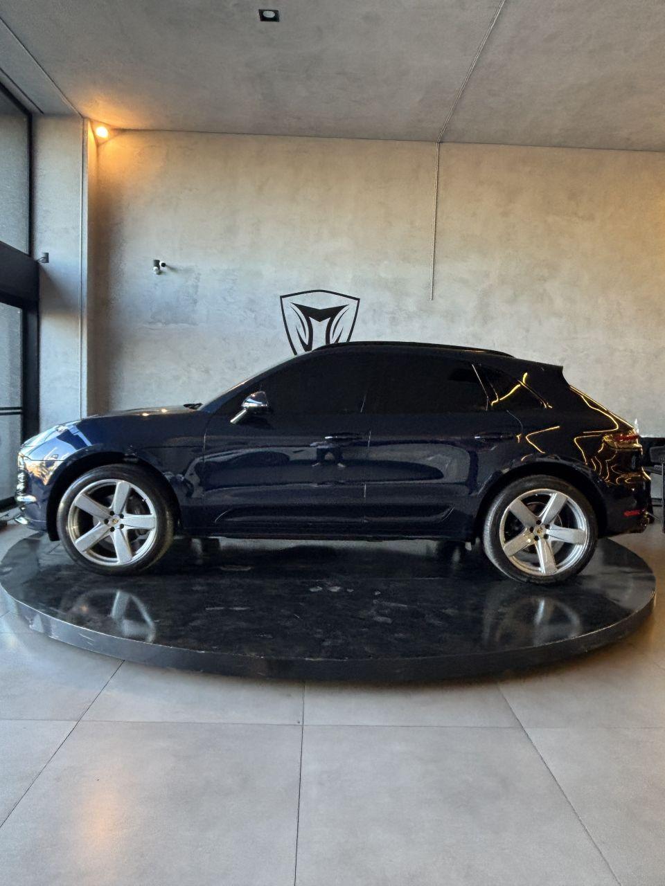 PORSCHE Macan - Foto