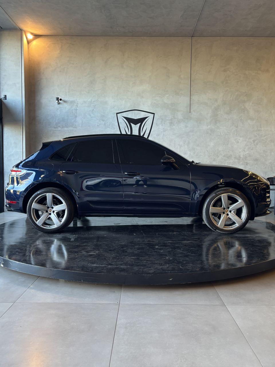 PORSCHE Macan - Foto