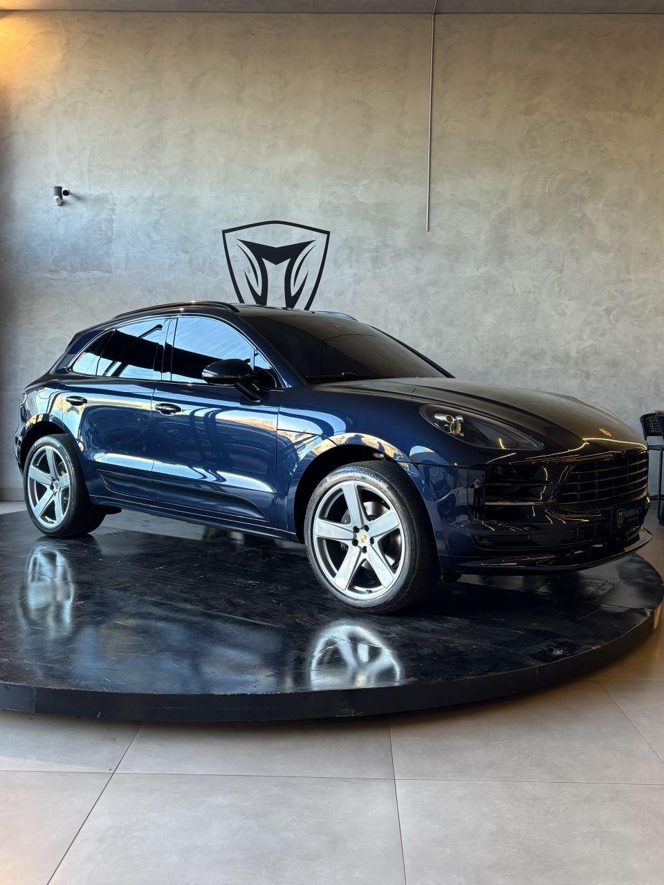 PORSCHE Macan - Foto