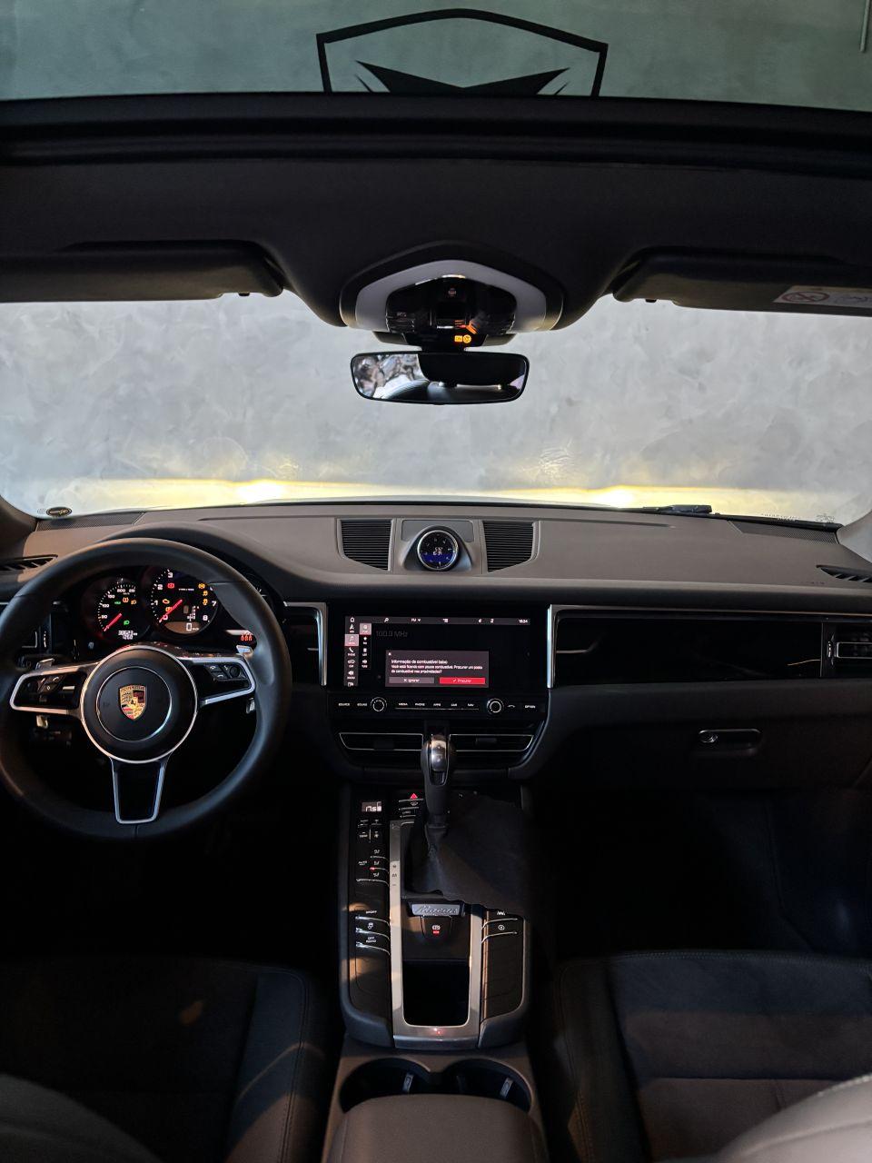 PORSCHE Macan - Foto