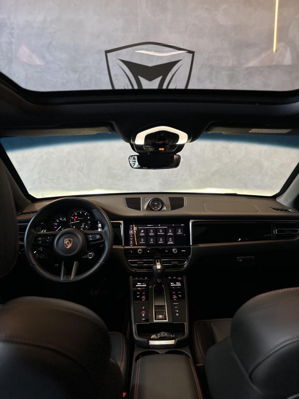 PORSCHE Macan - Foto