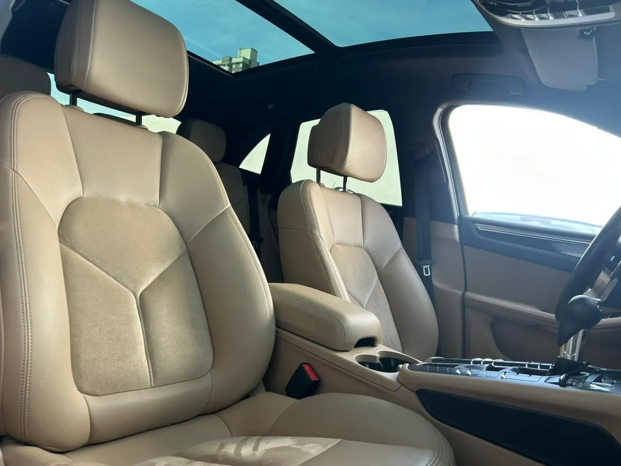 PORSCHE Macan - Foto