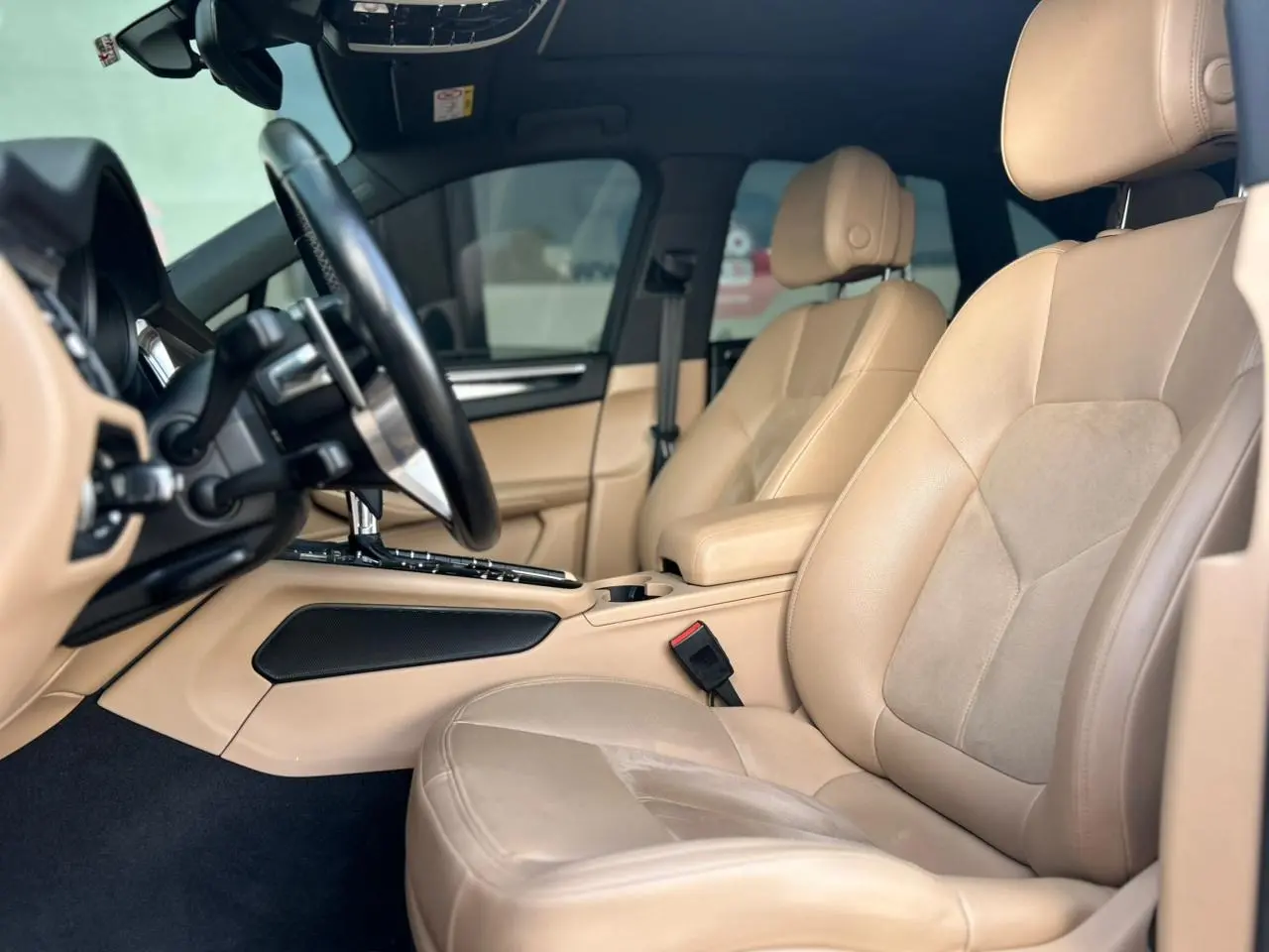 PORSCHE Macan - Foto