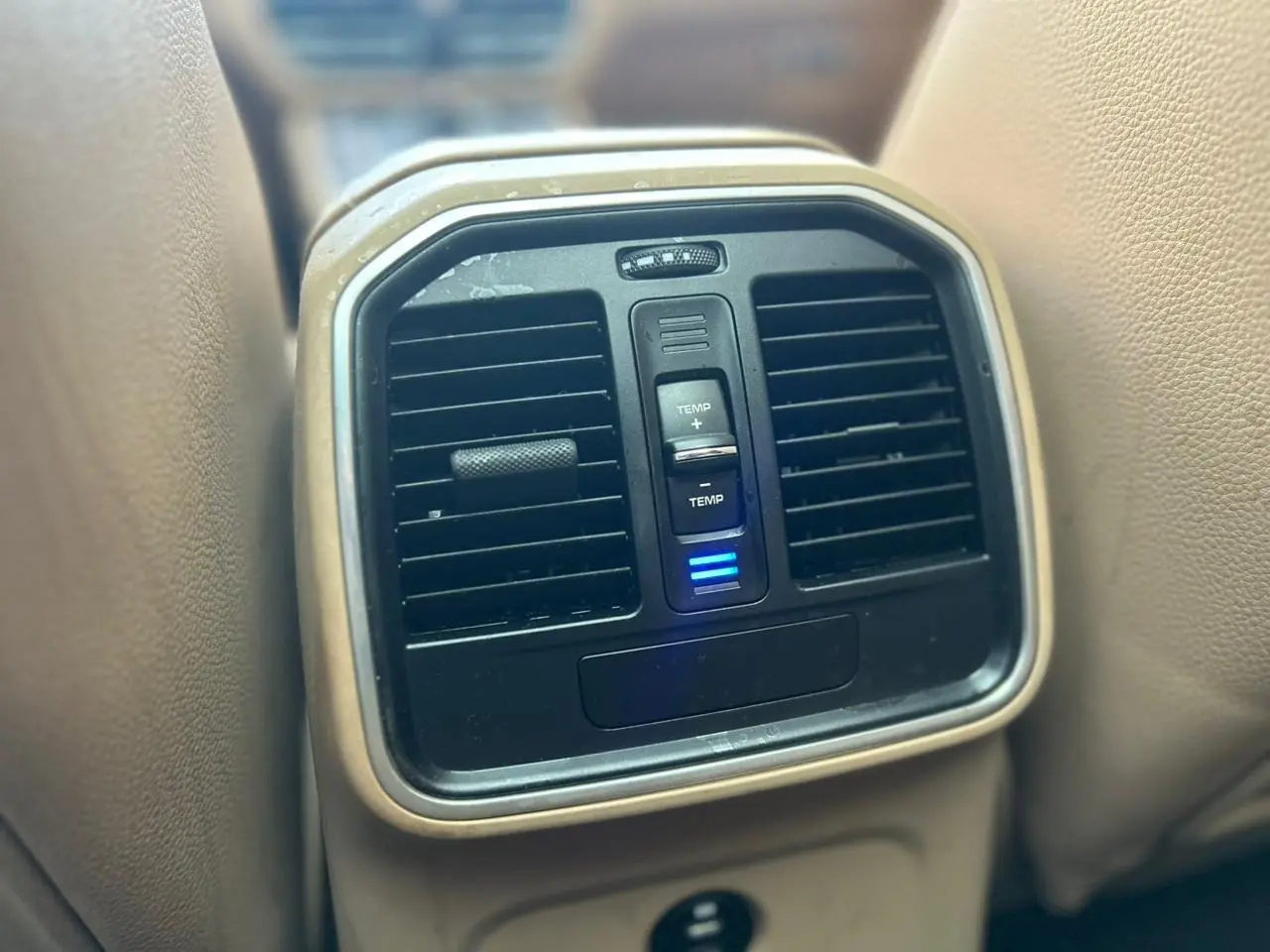 PORSCHE Macan - Foto