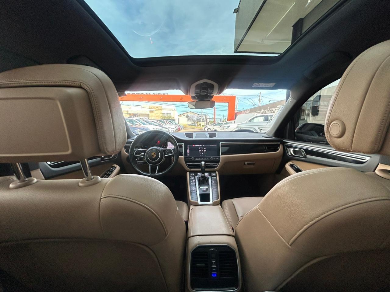 PORSCHE Macan - Foto