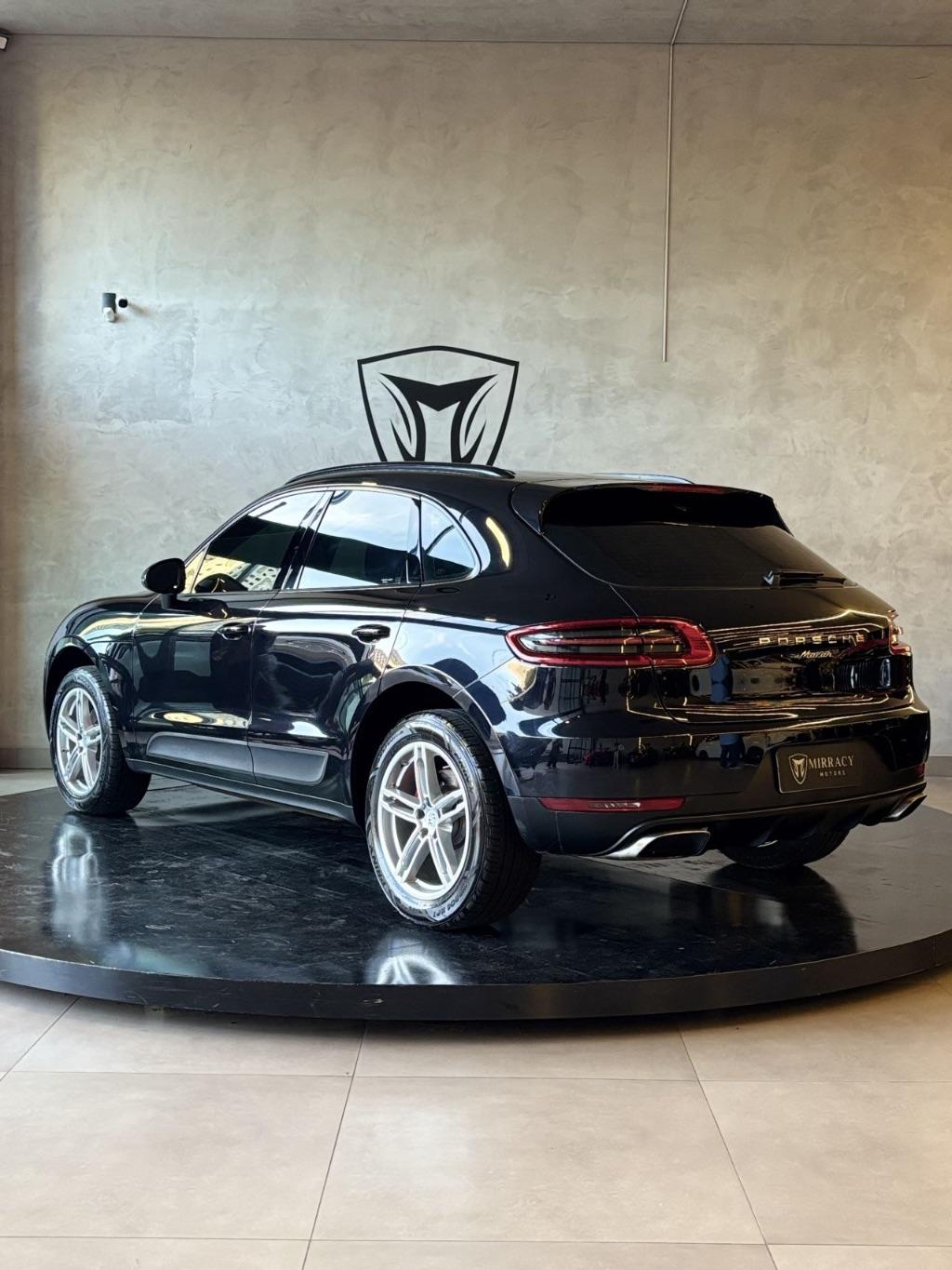 PORSCHE Macan - Foto