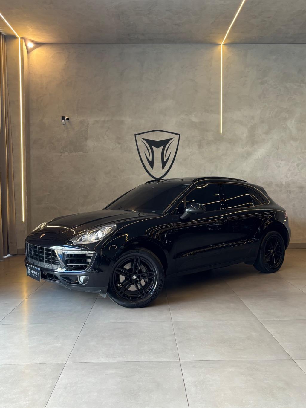 PORSCHE Macan - Foto