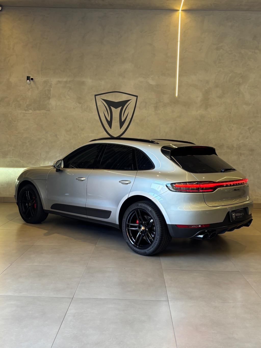 PORSCHE Macan - Foto