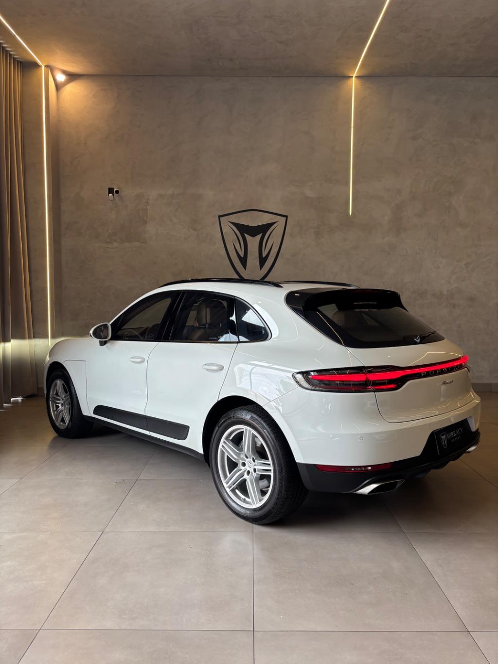 PORSCHE Macan - Foto