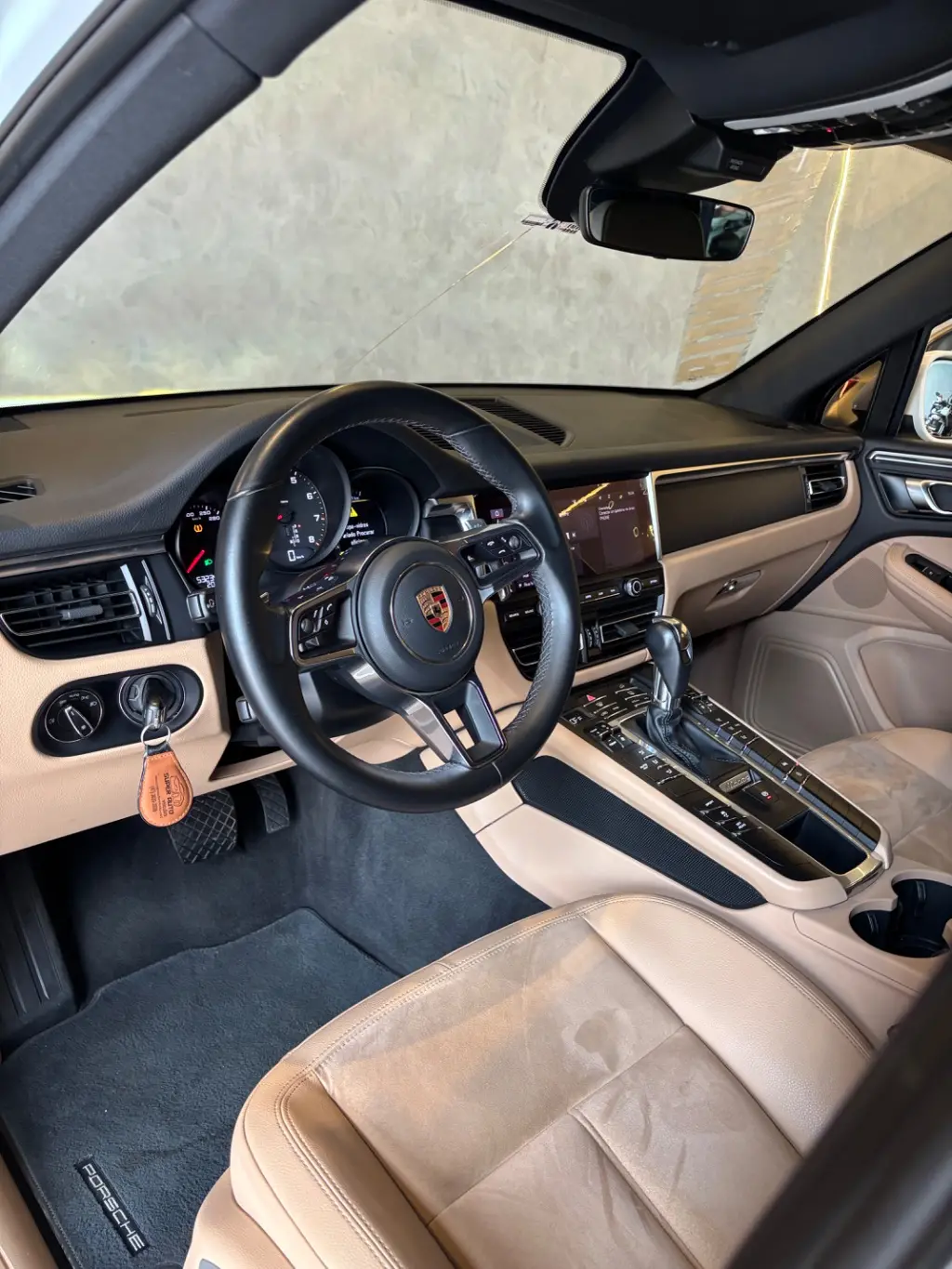 PORSCHE Macan - Foto