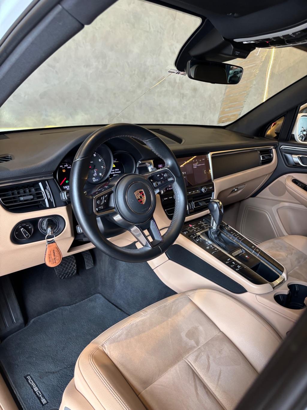 PORSCHE Macan - Foto