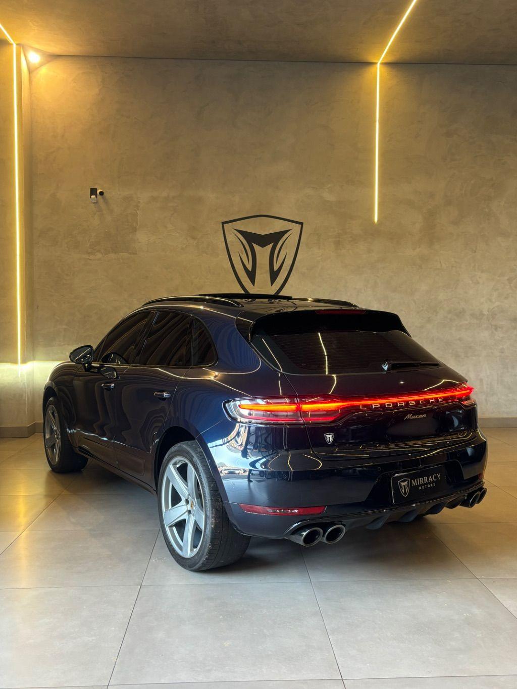PORSCHE Macan - Foto