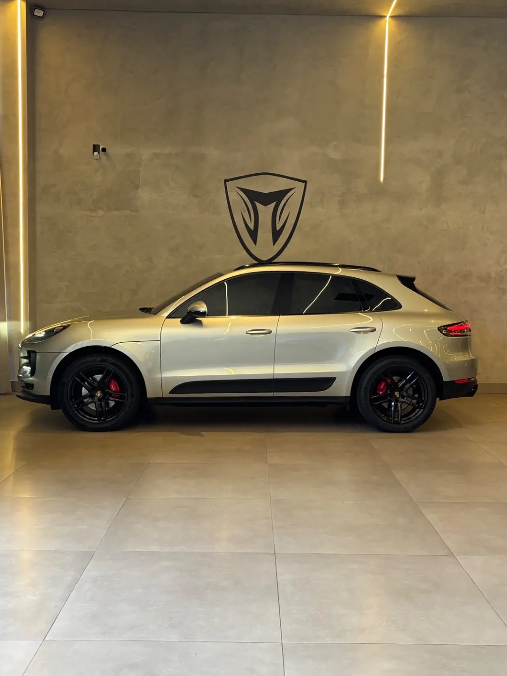 PORSCHE Macan - Foto