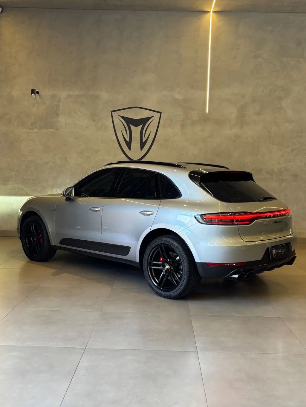 PORSCHE Macan - Foto