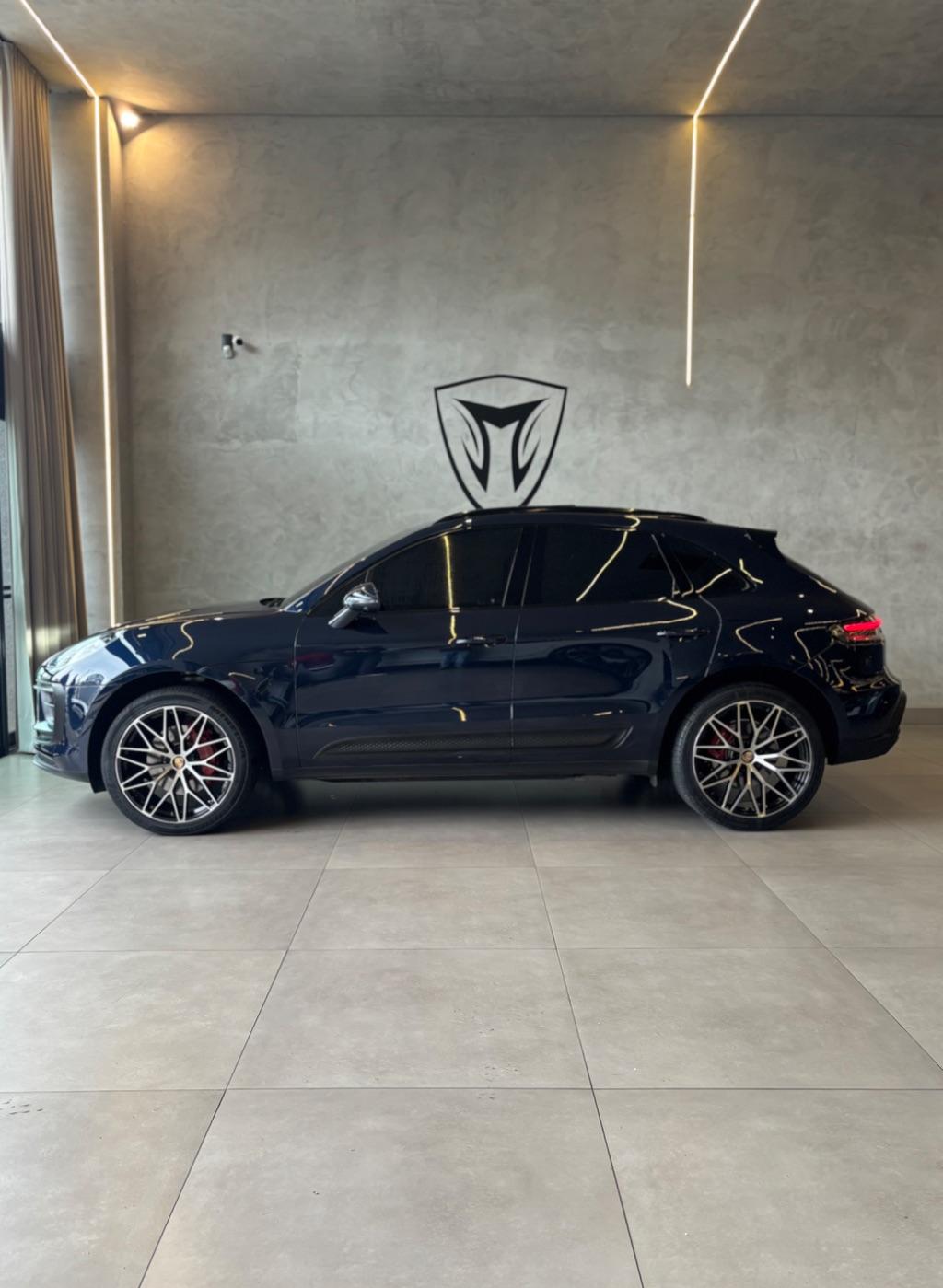 PORSCHE Macan - Foto