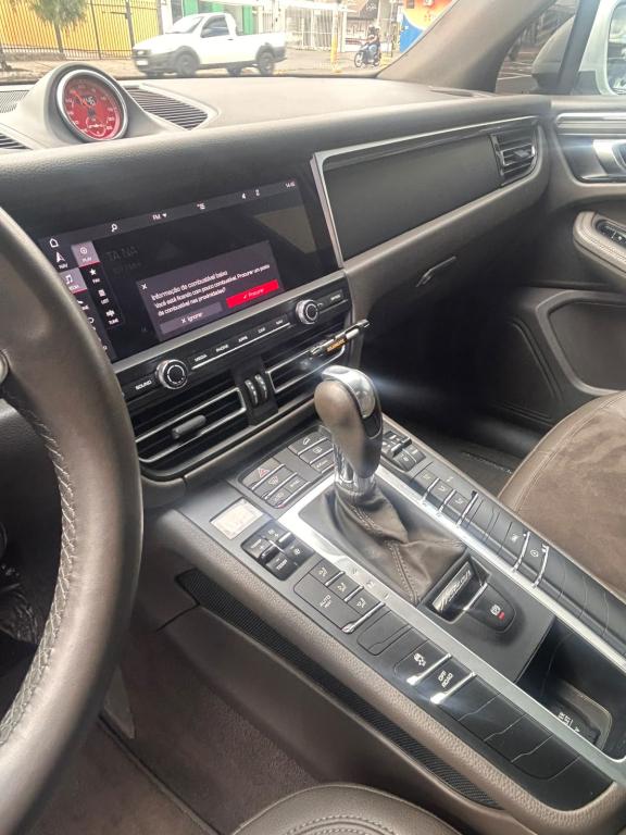 PORSCHE Macan - Foto