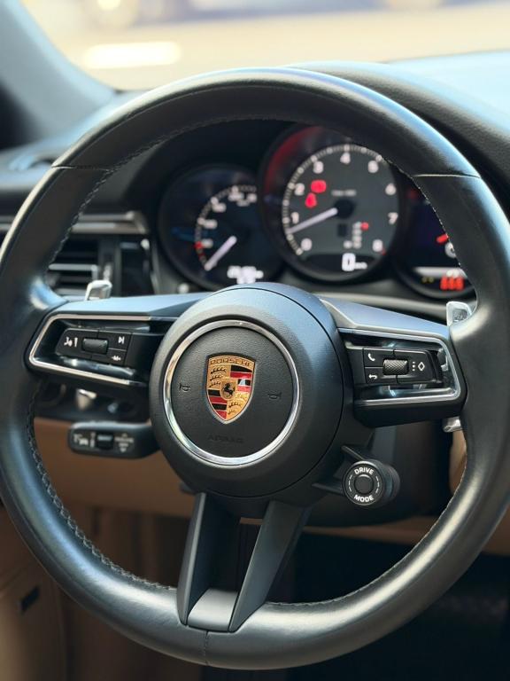 PORSCHE Macan - Foto