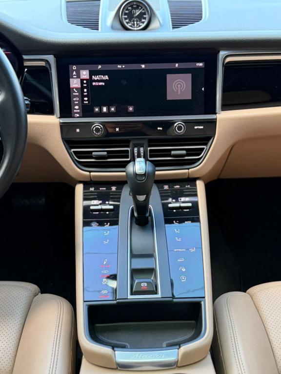 PORSCHE Macan - Foto