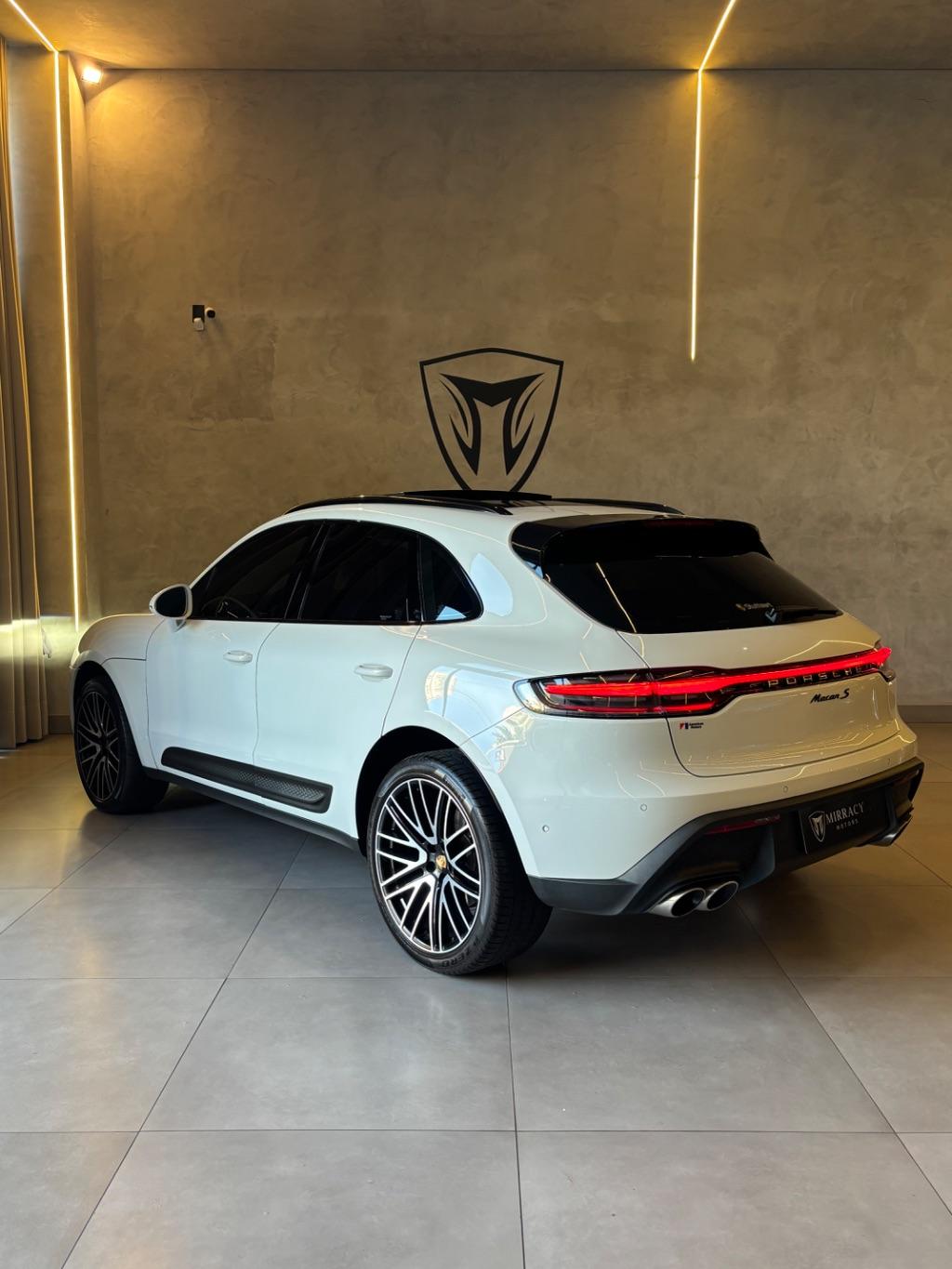 PORSCHE Macan - Foto