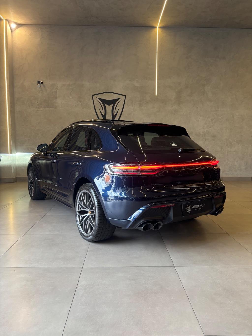 PORSCHE Macan - Foto