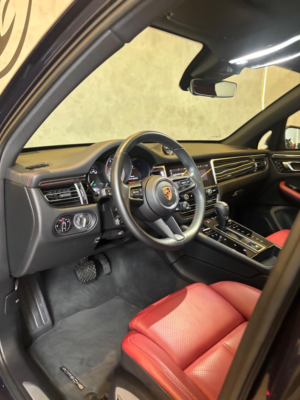 PORSCHE Macan - Foto