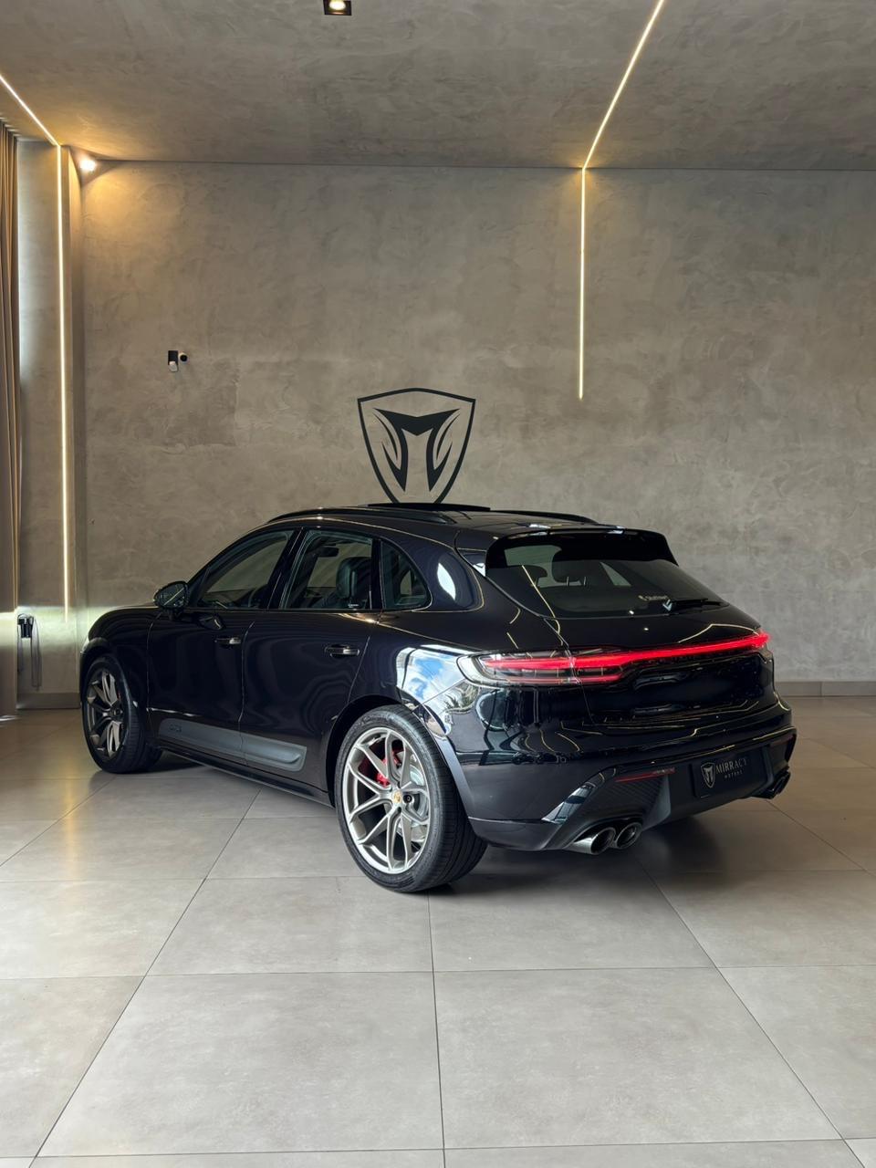 PORSCHE Macan - Foto