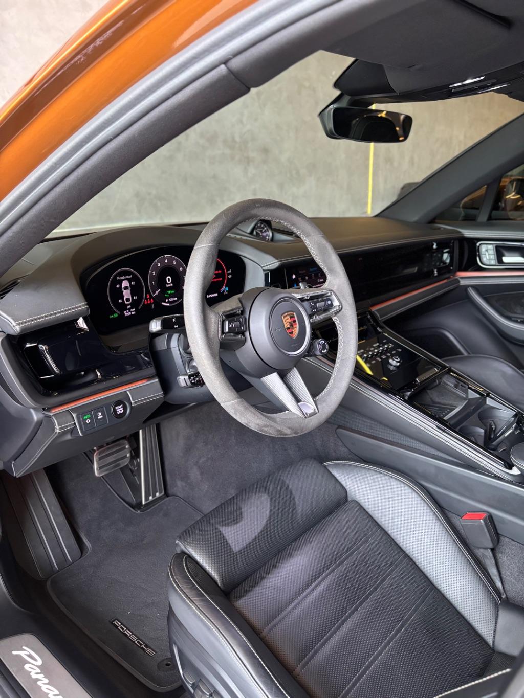 PORSCHE Panamera - Foto
