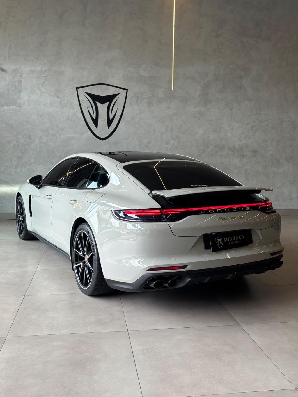 PORSCHE Panamera - Foto