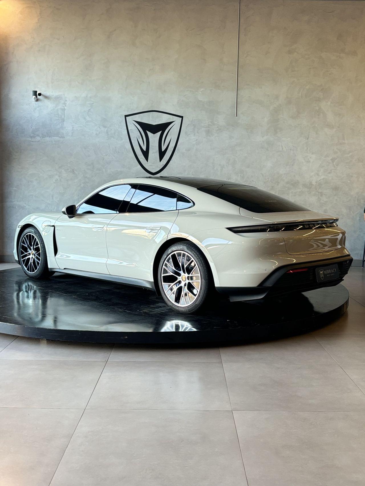 PORSCHE Taycan - Foto