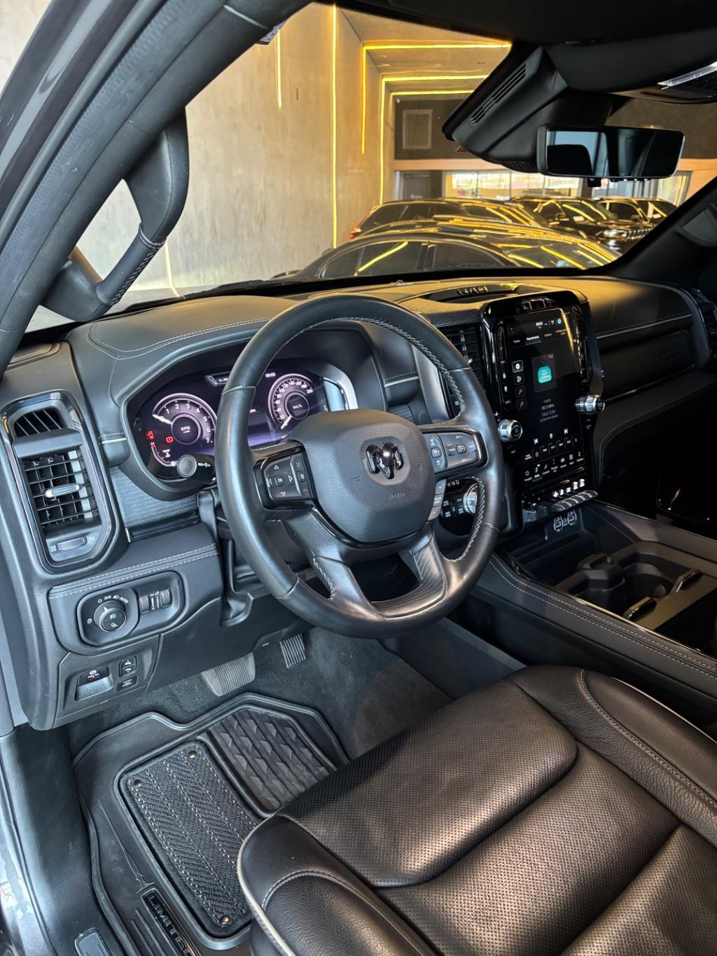RAM 1500 - Foto